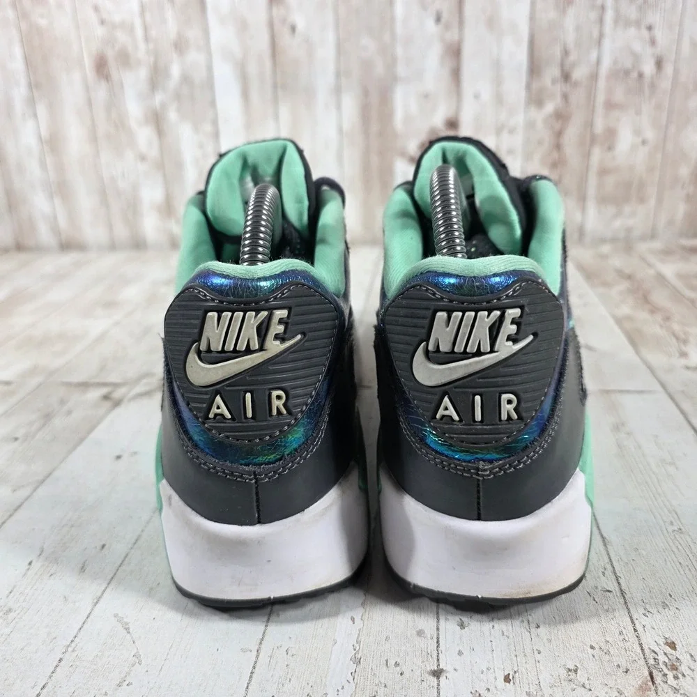 Nike Air Max 90 Black Mint Green Iridescent Oil Slick  859633-001 7Y/8.5W